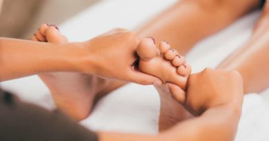 Refleksoterapia i akupresura stóp – na czym polega, dlaczego warto stosować?